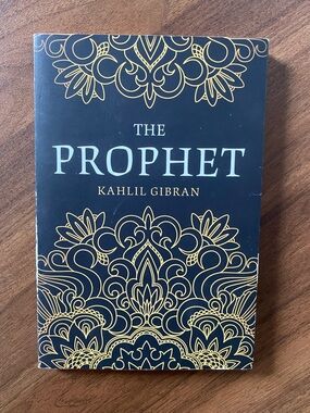 The Prophet by Kahlil Gibran - Navy & Gold Decorative Paperback